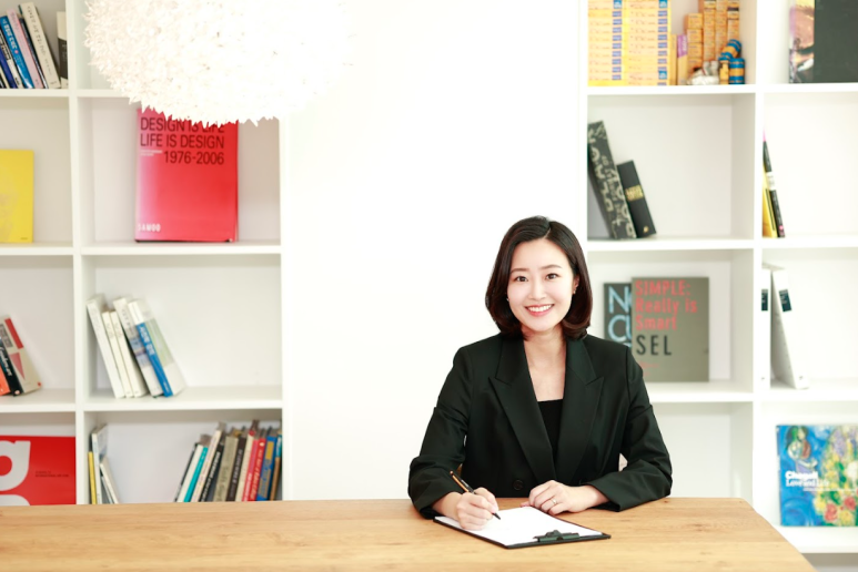 1,000건 이상의 결혼 기반 그린카드 상담 경험이 있는 미국 이민 변호사가 승인 획득을 어떻게 도와드릴 수 있는지 알아보세요